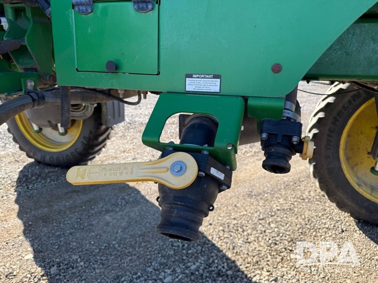 2021-john-deere-r4044-image-113