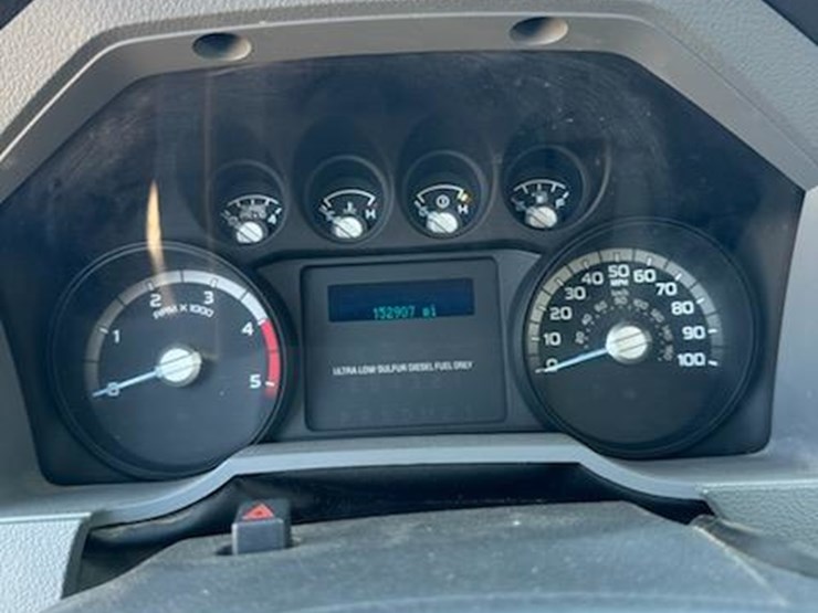 2016-ford-f550-image-9