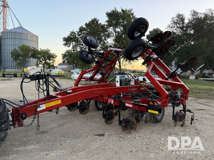 2014-case-ih-nutri-placer-930-image-1