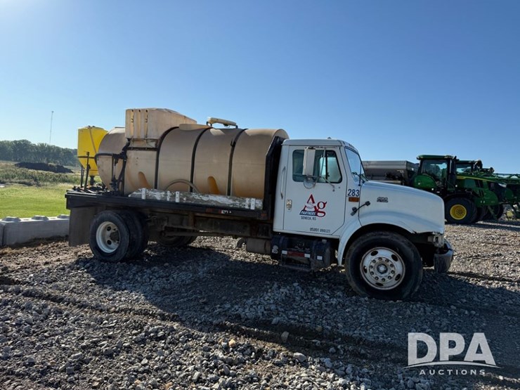 1999-international-4700-image-10