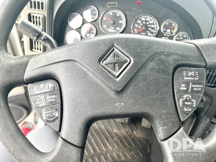 2018-international-prostar-image-41