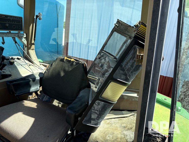 1996-john-deere-7400-image-58