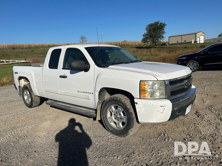 2008-chevrolet-1500-image-9