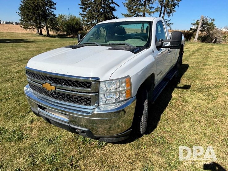2012-chevrolet-2500hd-image-13