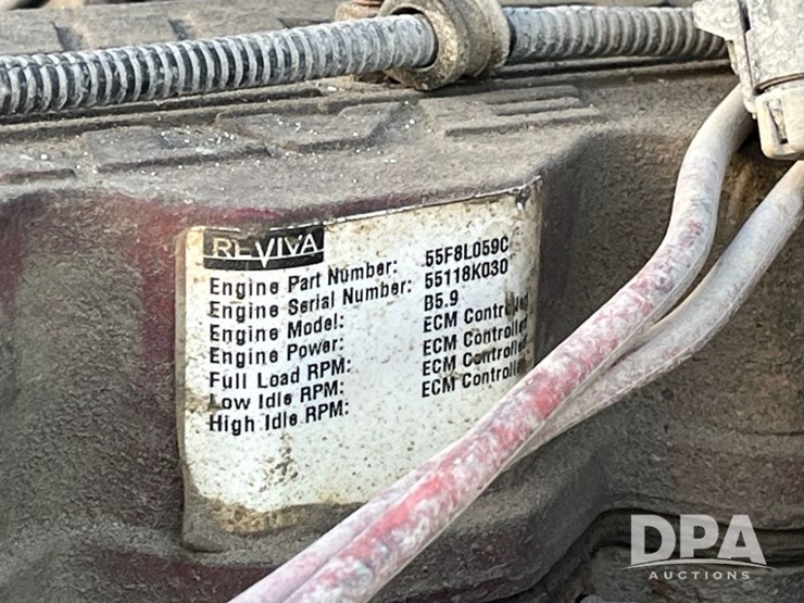 2002-freightliner-fl70-image-85