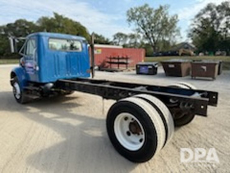 2000-international-4900-image-7