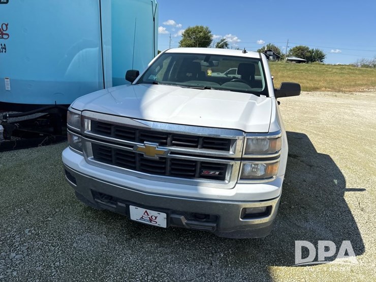 2014-chevrolet-silverado-image-4