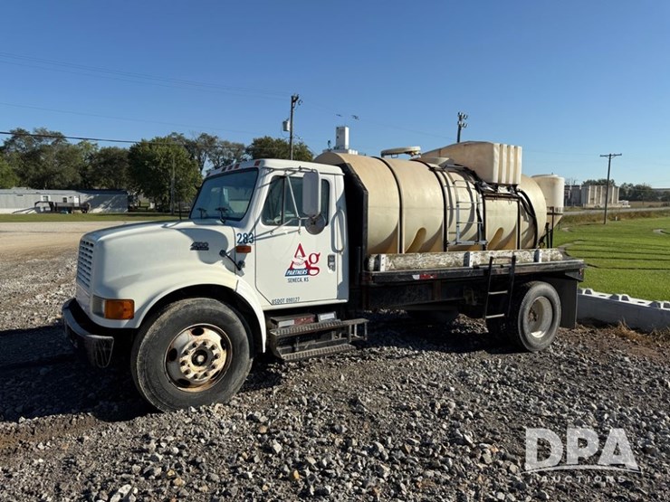 1999-international-4700-image-25