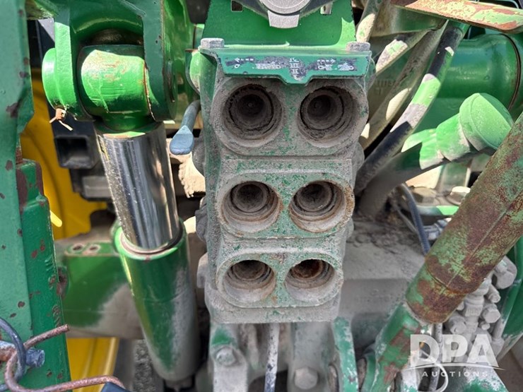 1996-john-deere-7400-image-39