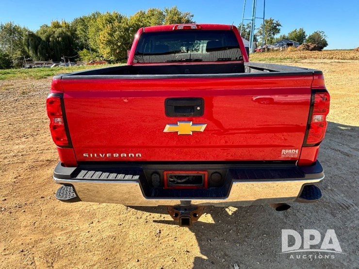 2016-chevrolet-2500-image-12