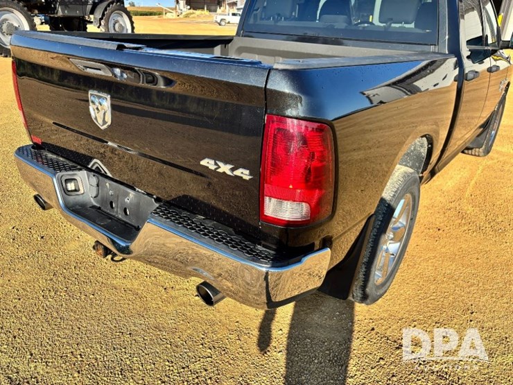 2019-dodge-ram-1500-image-34