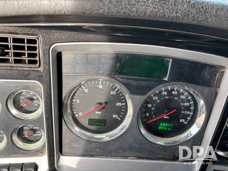 2014-kenworth-t470-image-76