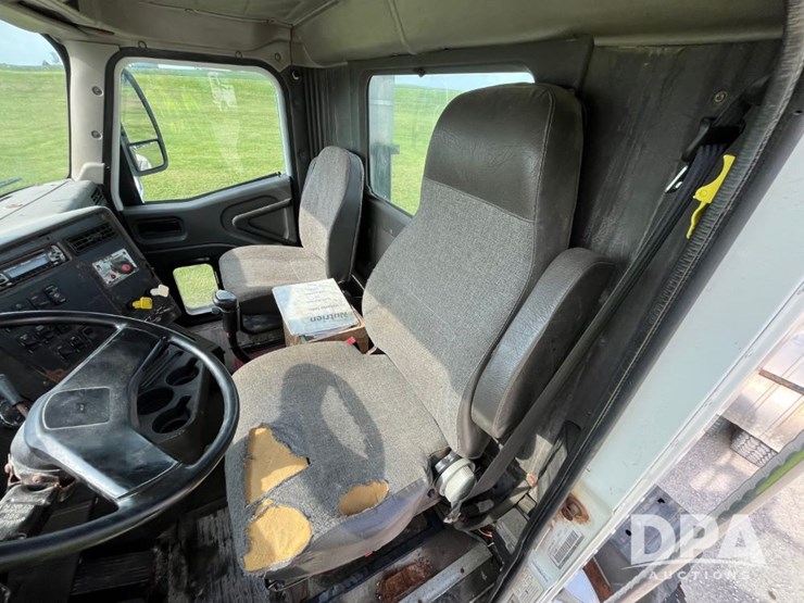 2001-ihc-9100-truck-(jn2647,-unit-32347)-image-52