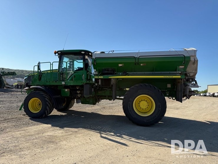 2021-john-deere-f4365-image-23