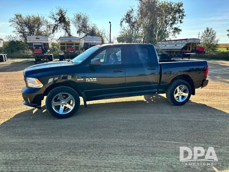 2016-dodge-ram-1500-image-13