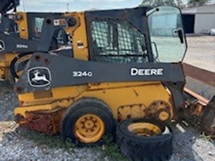 2020-deere-324g-image-1