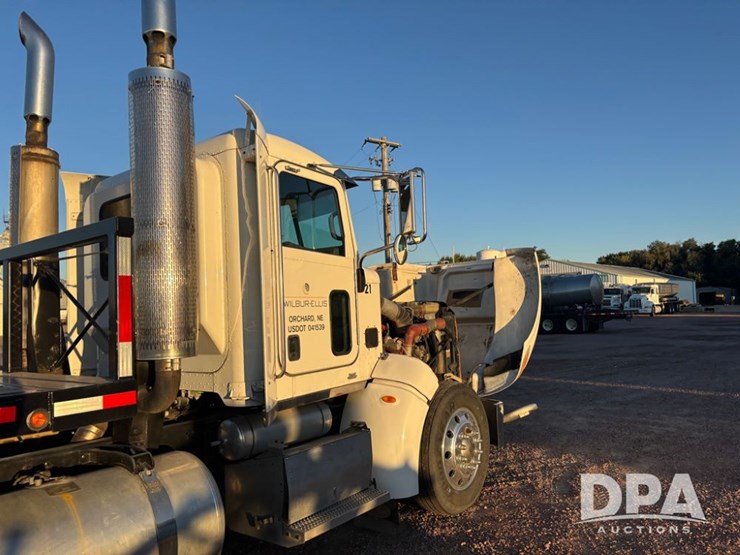 2008-peterbilt-386-image-50