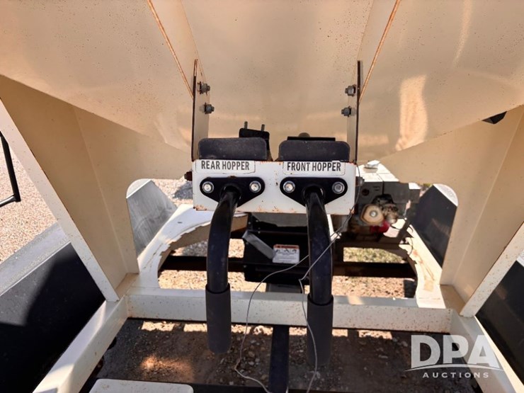 2010-meridian-240rt-image-15