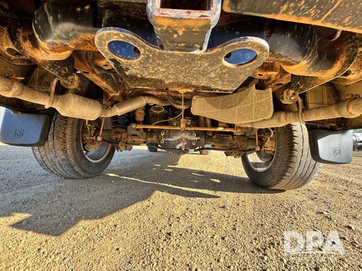 2016-dodge-ram-1500-image-38