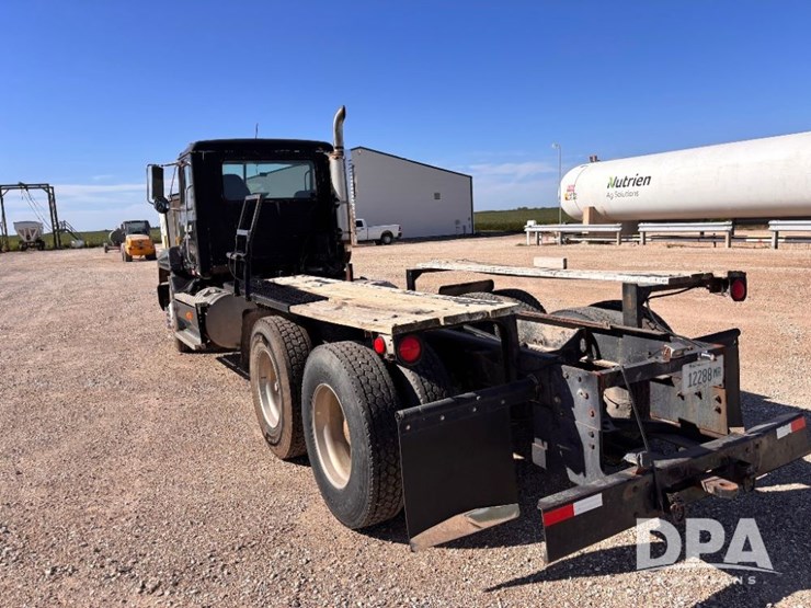 1994-mack-ch613-image-12