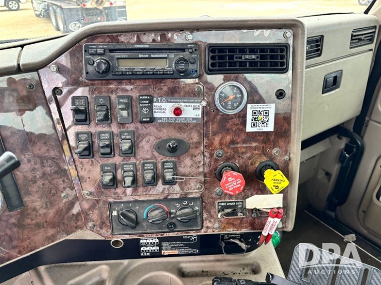 2007-ihc-9200i-liquid-nurse-truck-(gp11642,-unit-505)-image-79