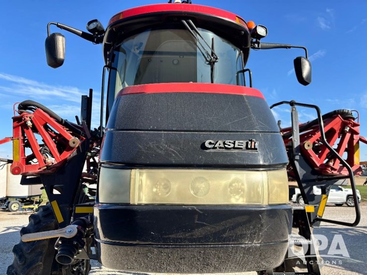 2015-case-ih-patriot-4440-image-21