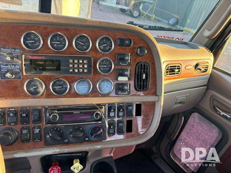 2008-peterbilt-386-image-65