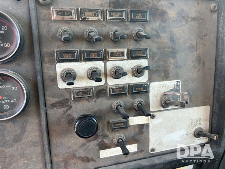 1994-kenworth-t600-image-45