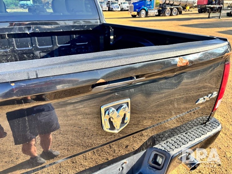 2016-dodge-ram-1500-image-36