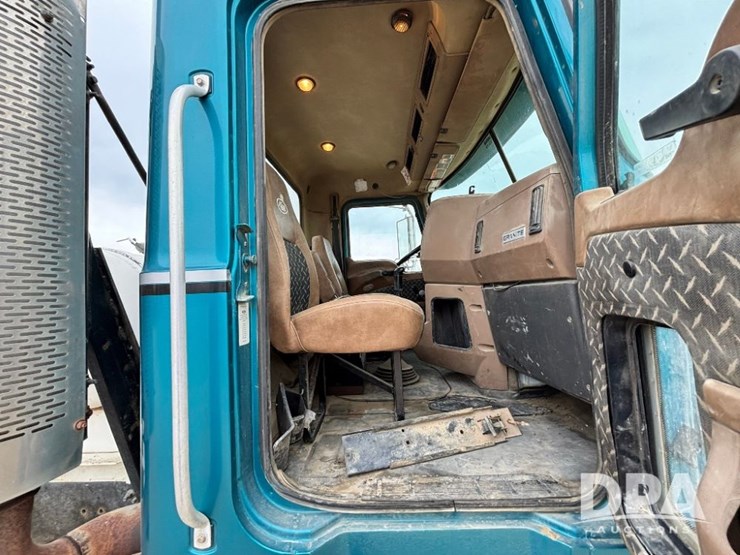 mack-granite-gu713-image-117