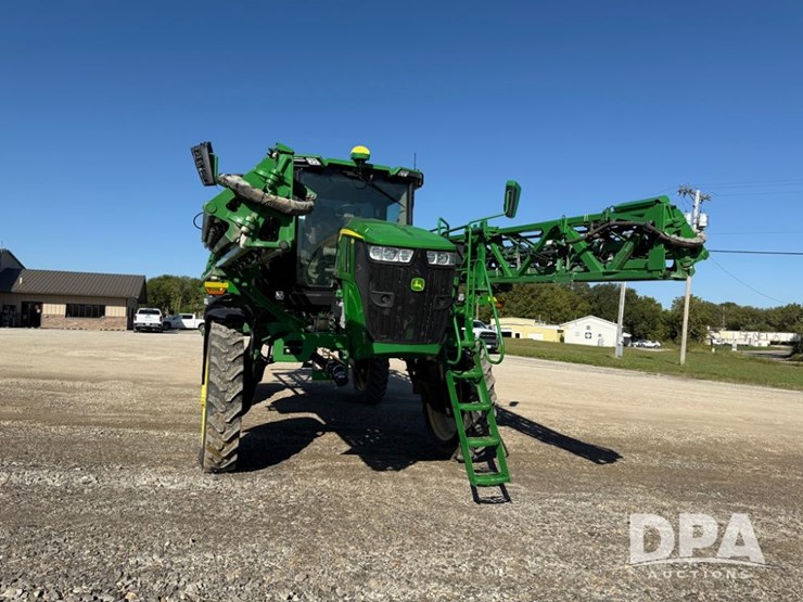 2022-john-deere-412r-image-44