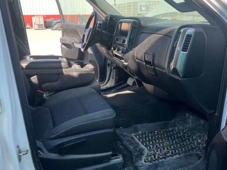 2014-chevrolet-silverado-image-59