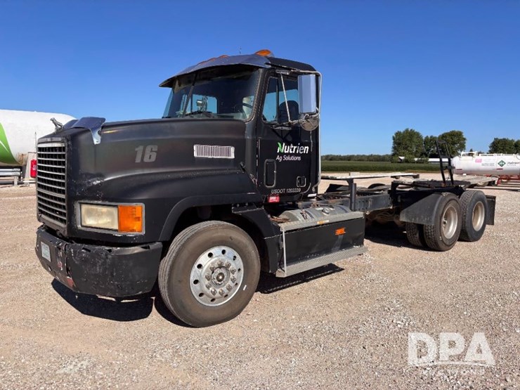 1994-mack-ch613-image-17