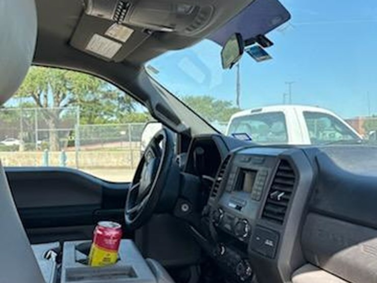 2019-ford-f550-image-8