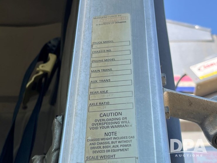 2002-kenworth-t800-image-87