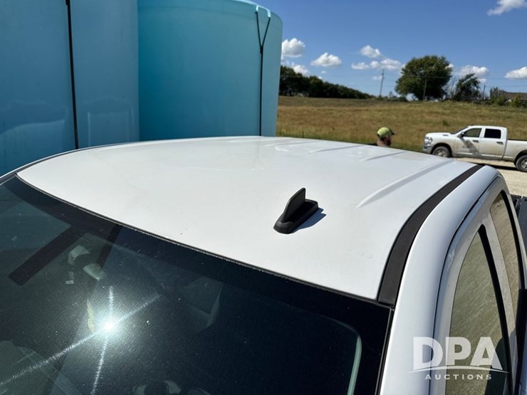 2014-chevrolet-silverado-image-56