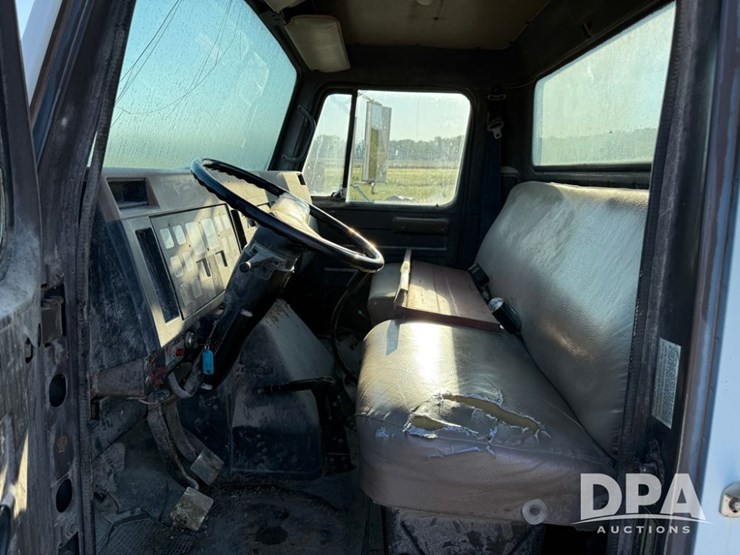 1991-international-4900-image-65