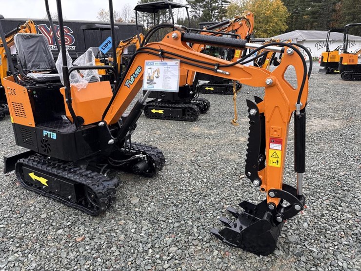 #6463-•-unused-future-ft13-mini-excavator-image-10