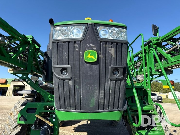 2021-john-deere-r4044-image-121