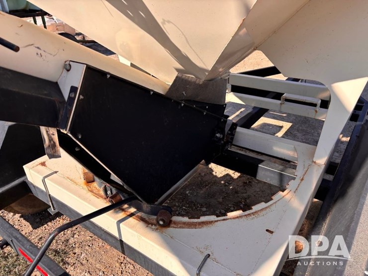 2010-meridian-240rt-image-26