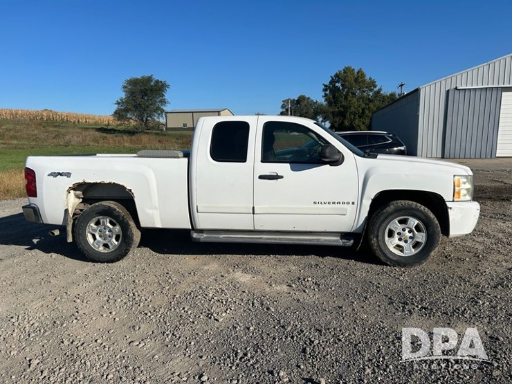 2008-chevrolet-1500-image-8