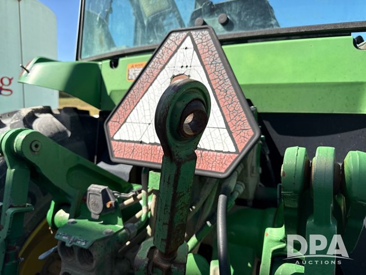1996-john-deere-7400-image-38