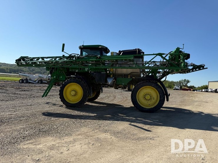 2022-john-deere-412r-image-29