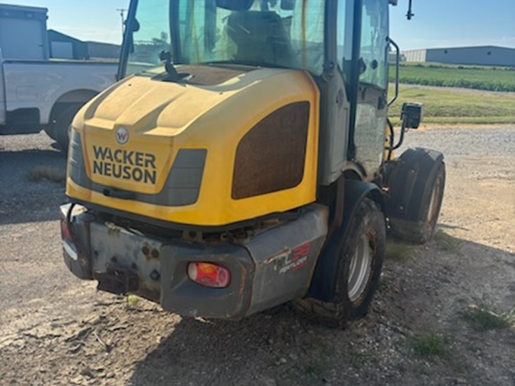 2017-wacker-neuson-wl38-image-3