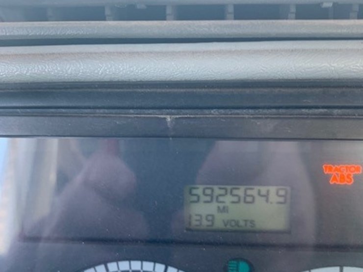 2007-freightliner-liquid-truck-(dr11216-unit-8270)-image-5