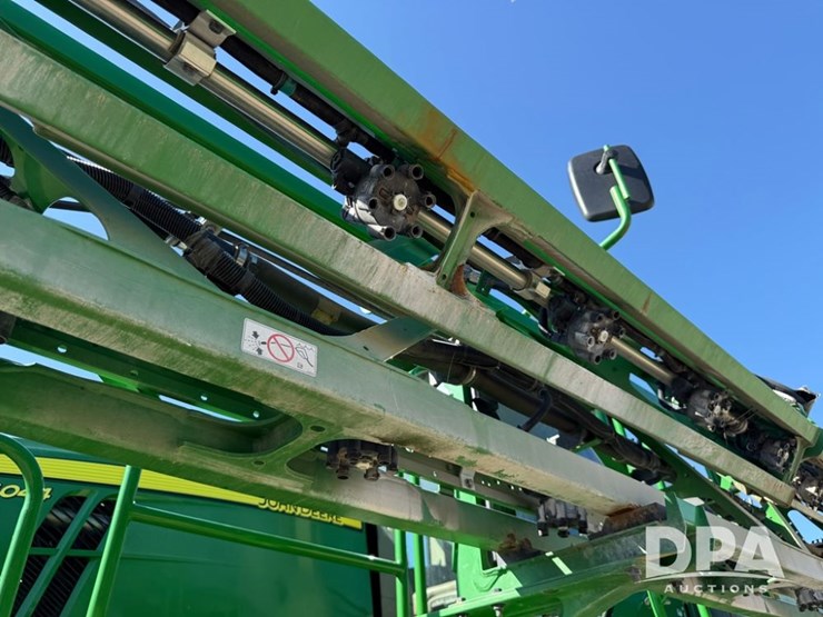 2021-john-deere-r4044-image-72