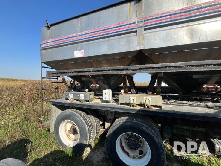 2002-kenworth-t800-image-23