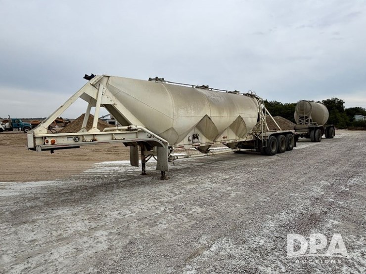 1981-fruehauf-trailer-image-2