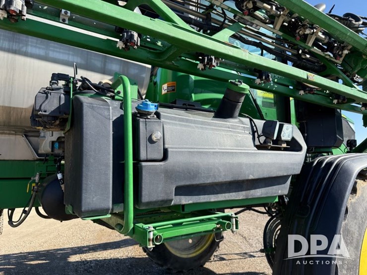 2022-john-deere-412r-image-113