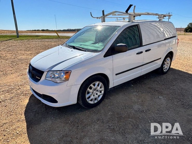 2014-dodge-ram-van-image-11